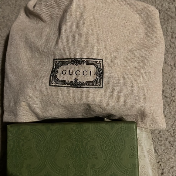 Authentic Black and White Gucci long socks - Picture 5 of 8